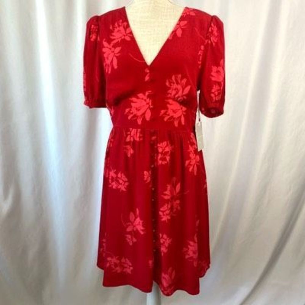 New NWT Chelsea28  Red & Pink Floral Front Button Up Mini Dress Woman’s Sz M